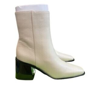 Sam Edelman Ivory Leather Side Zip “Winnie” Bootie – NIB – Size 5 M